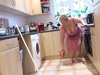 Mature Model XXX 2